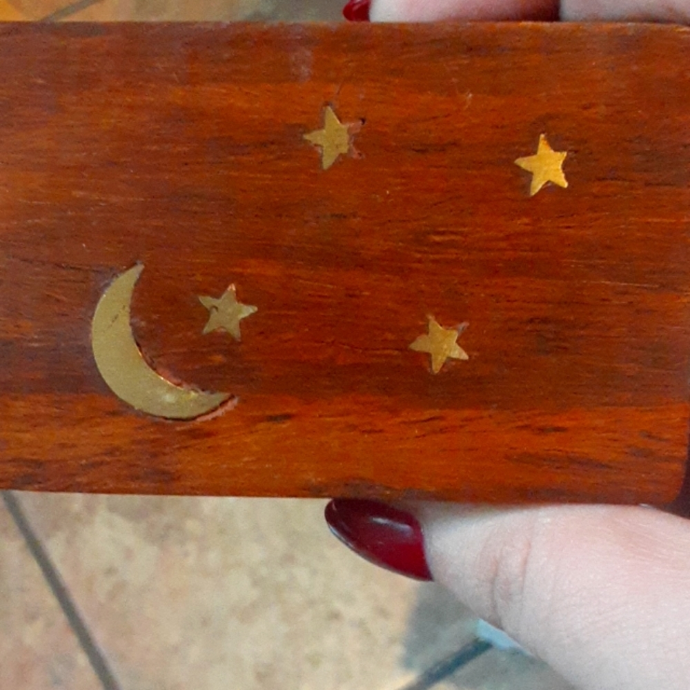 Wooden box